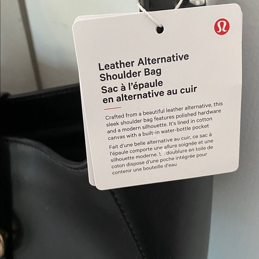 Lululemon - Leather Alternative Shoulder Bag - NWT - Picture 7 of 10